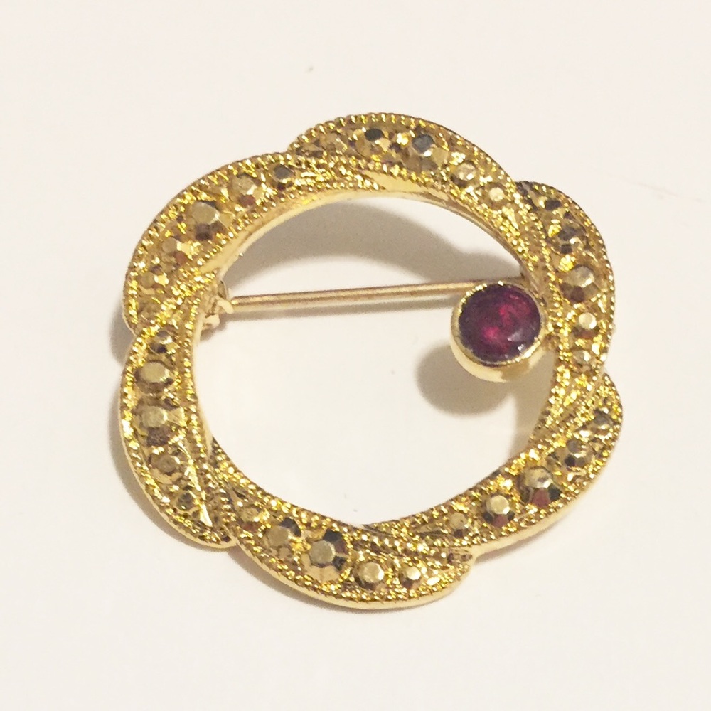 Vintage Brooch Pin
